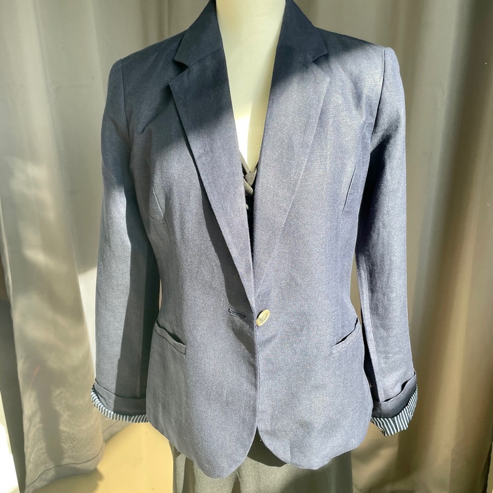 SOLD - NWOT Classic Navy Blue Linen Blazer